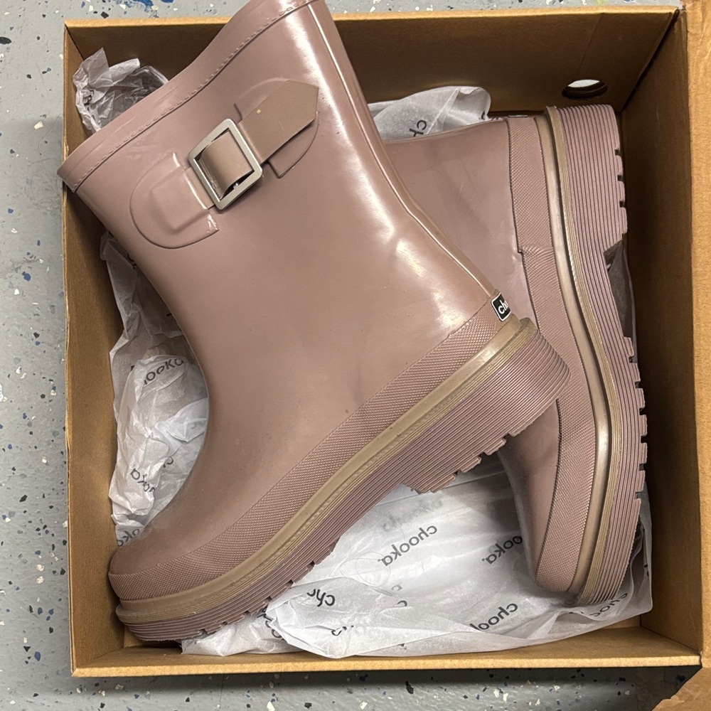 Chooka Women's Buckle Rain Boots - Mauve